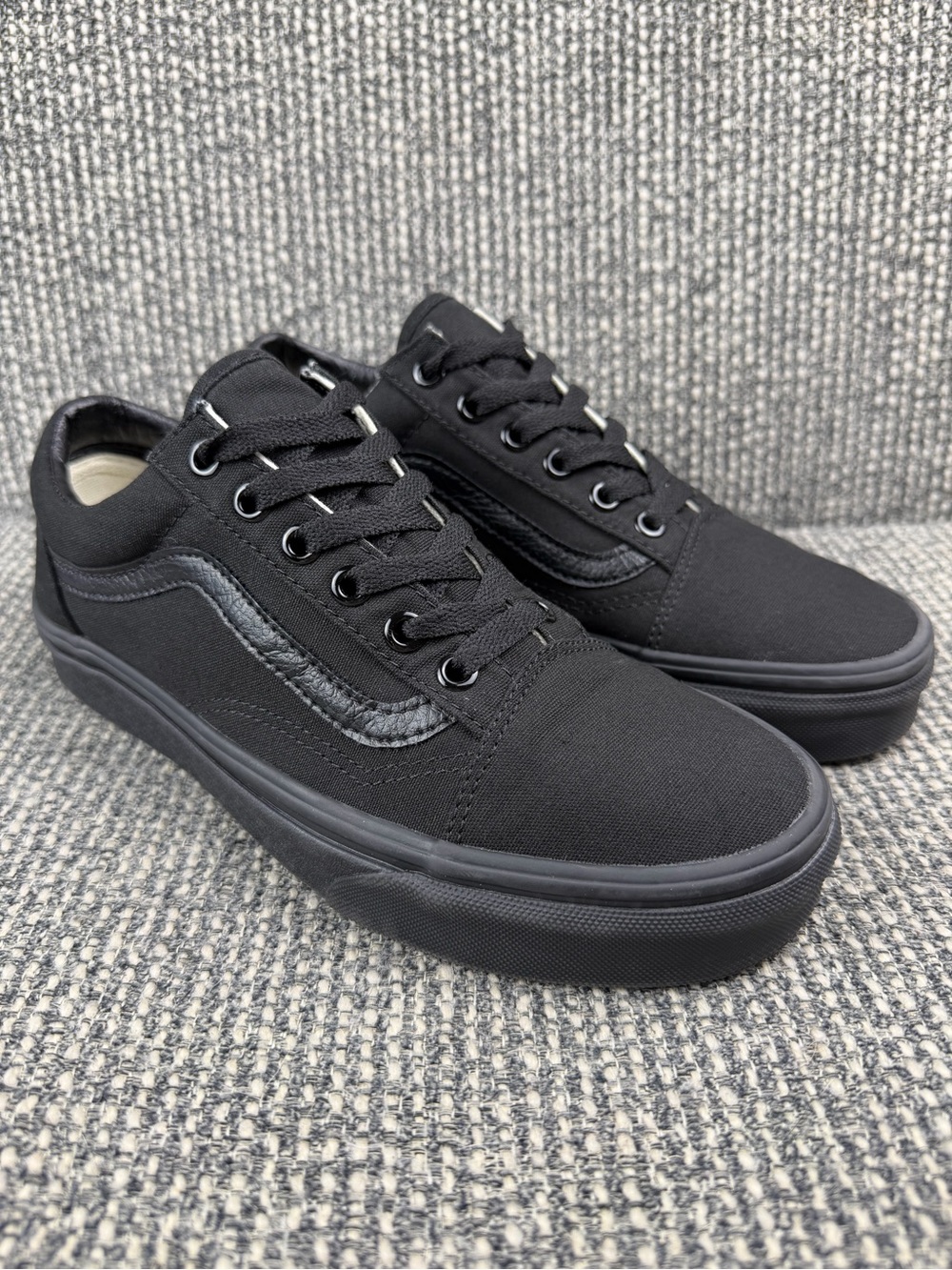 Vans Old Skool Triple Black Sneakers Mens 6 Womens 7.5 500714 Skate Shoes